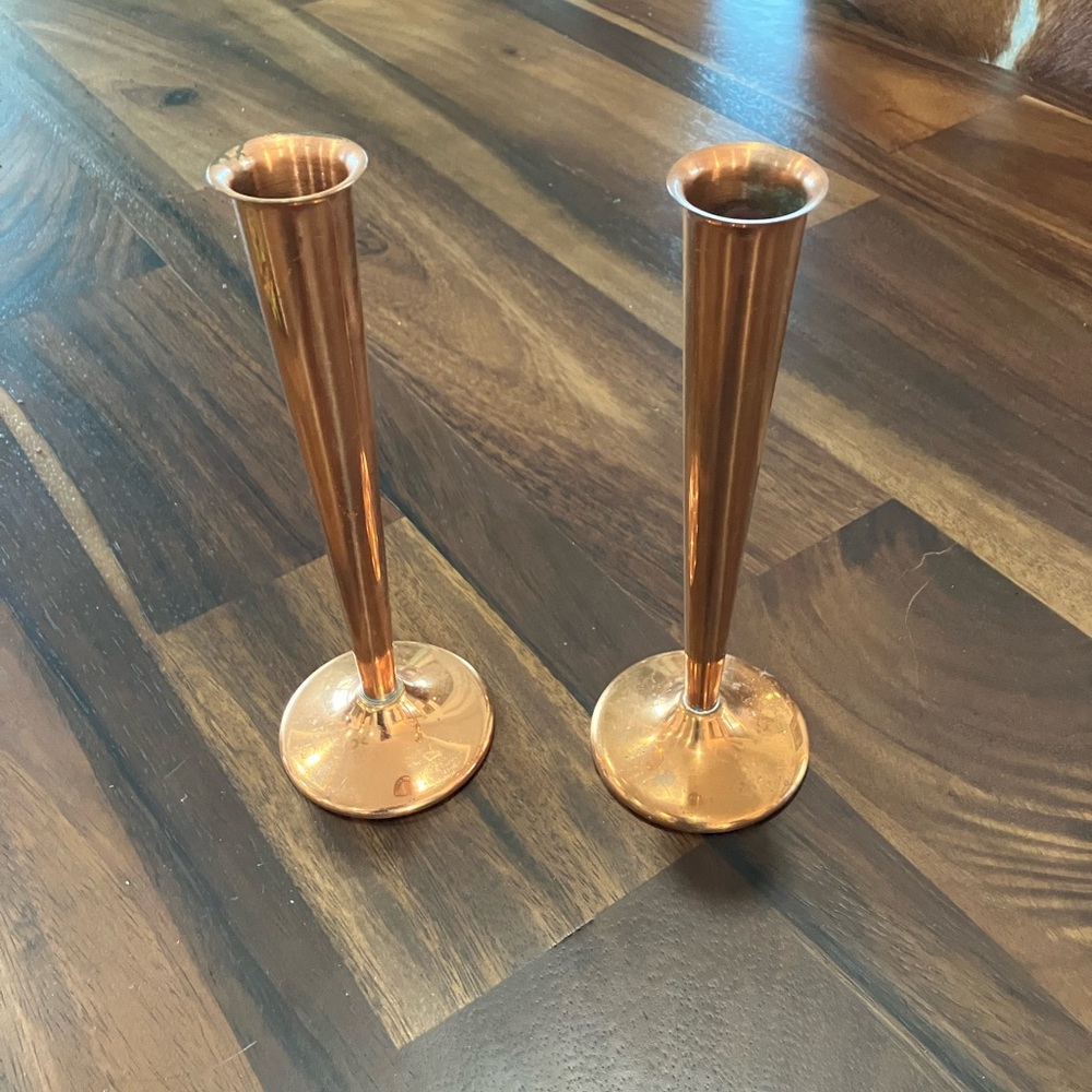 Copper bud vase. Set.